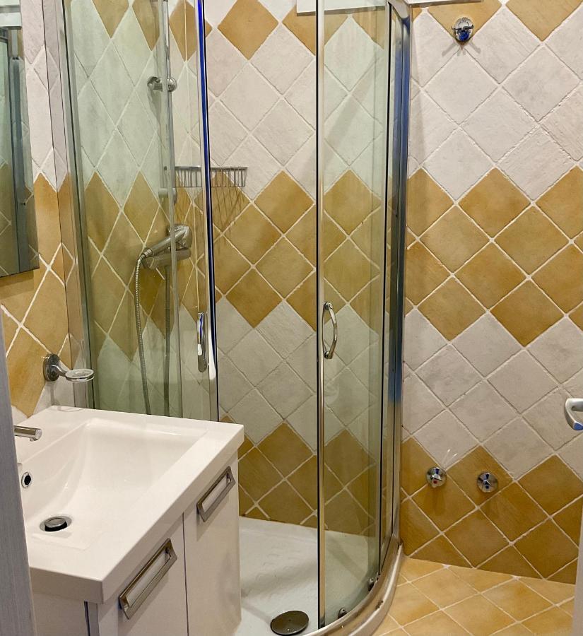 Camera Quadrupla Luxury